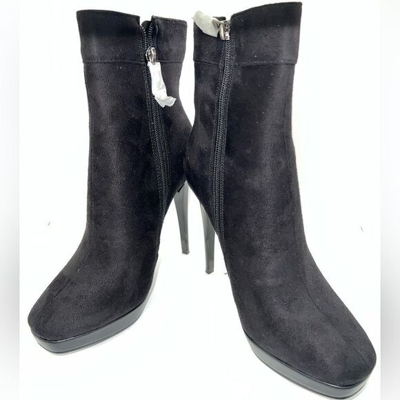 BETSY Black Suede Stiletto Heels Booties Size 7 New In Box - Picture 1 of 8